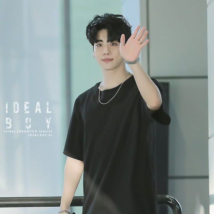 A moment captured by SHINee's fan