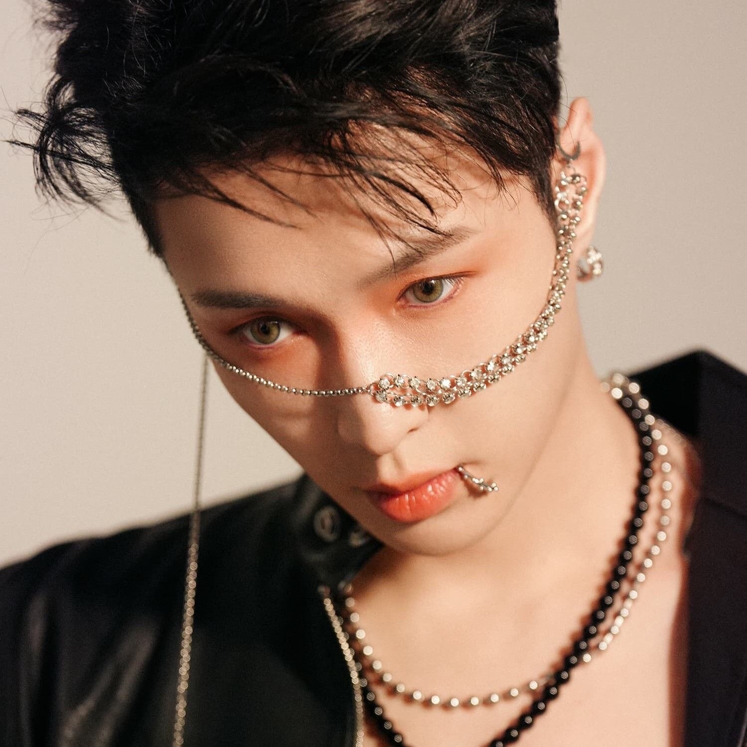 Recent activity shot of Lay (EXO)
