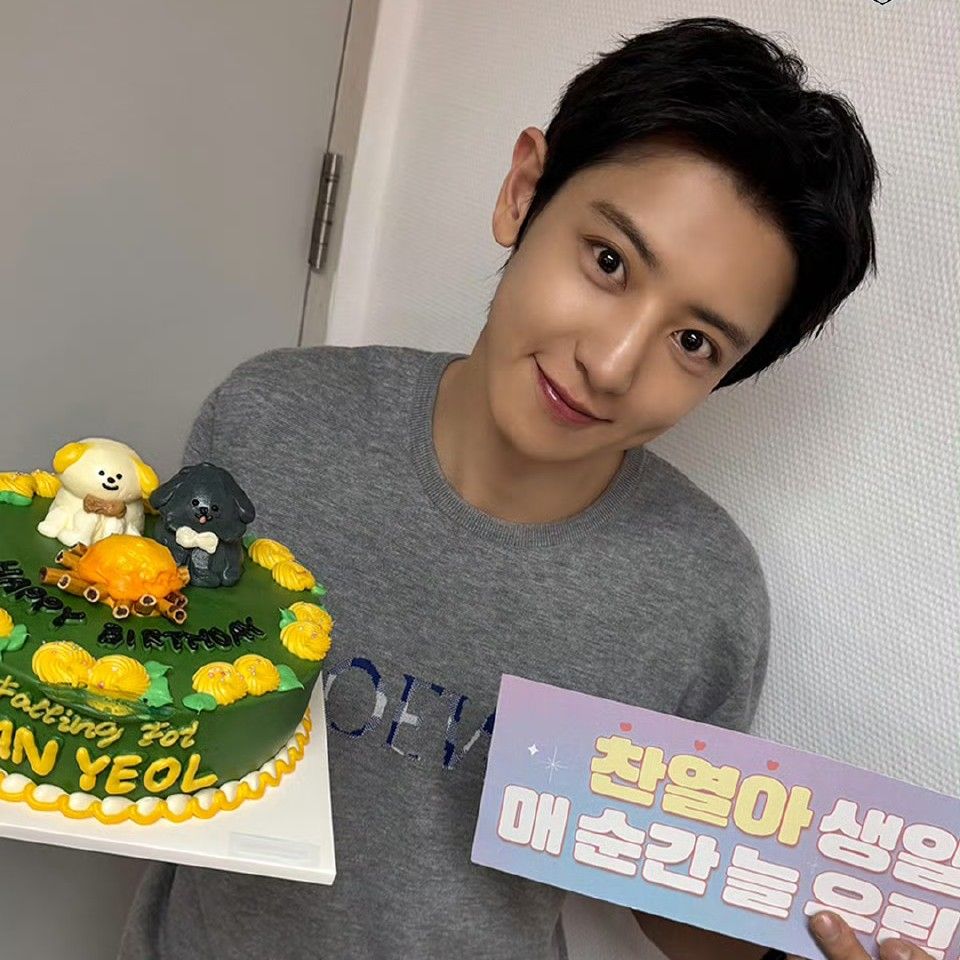 찬열 (EXO)의 최신 사진