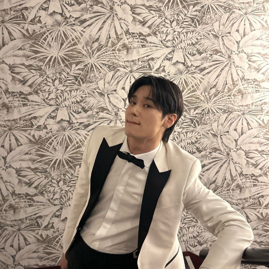 A moment captured by Juyeon (THE BOYZ)'s fan