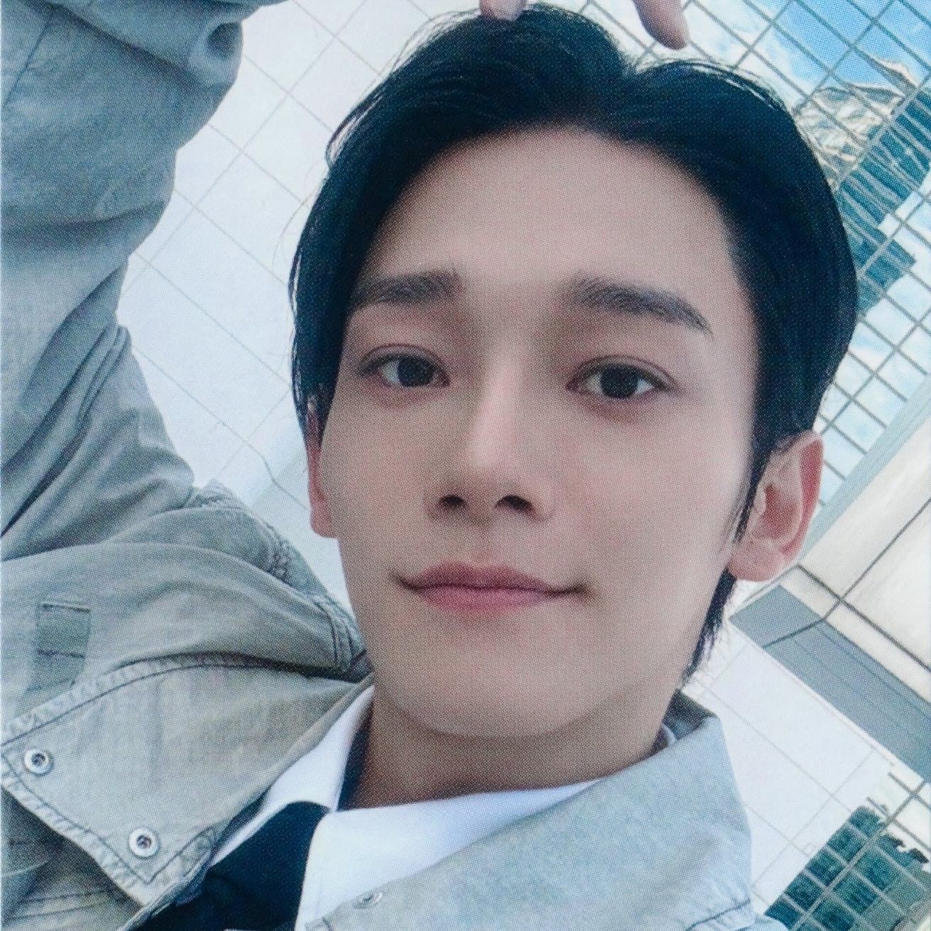 A moment captured by Chen (EXO)'s fan