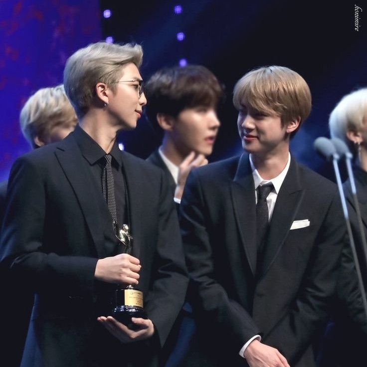 RM (防弹少年团)粉丝拍下的瞬间