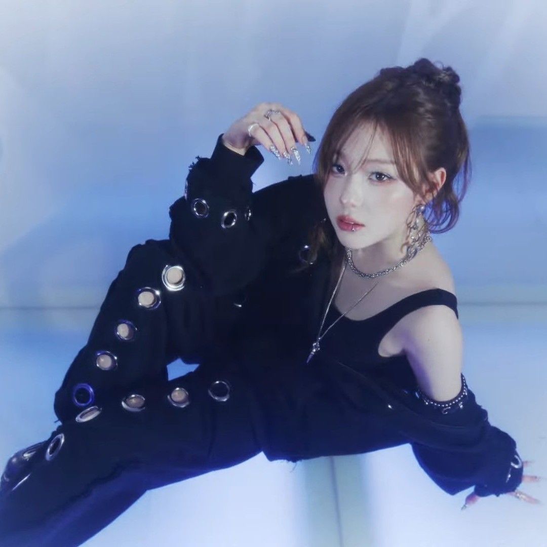 Recent activity shot of Kim Chaehyun (Kep1er)