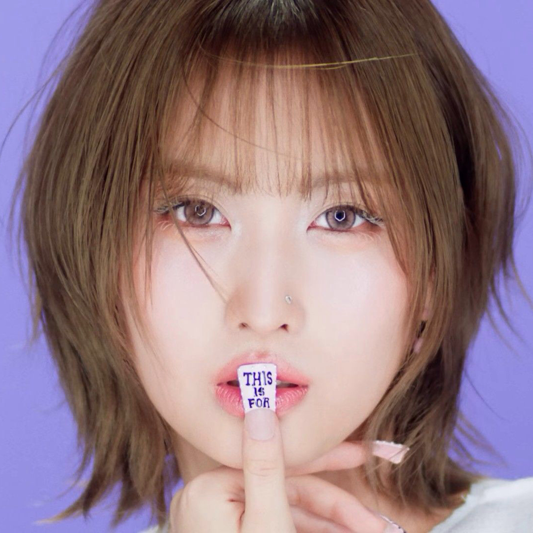 Recent activity shot of Momo (TWICE)