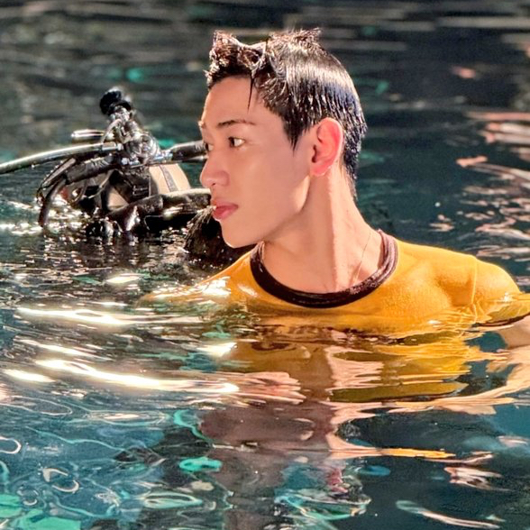 Latest photo of Bambam (GOT7)