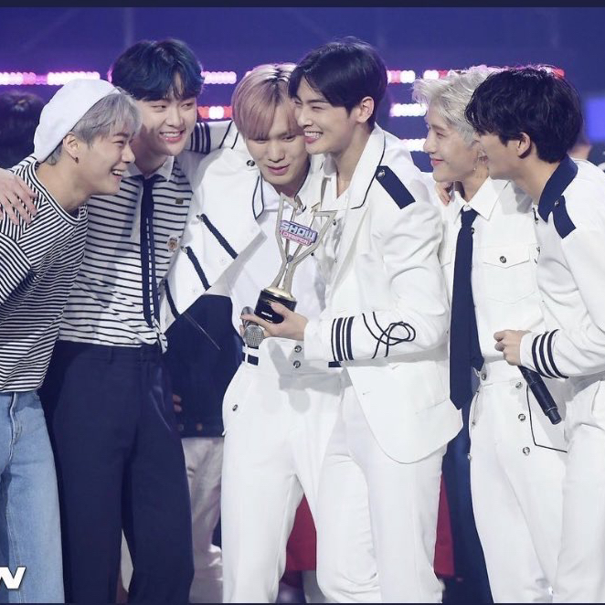 Latest photo of Eunwoo (ASTRO)