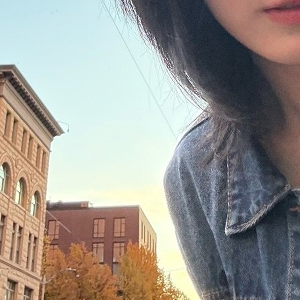 Behind-the-scenes cut of HyunJin (Loossemble)