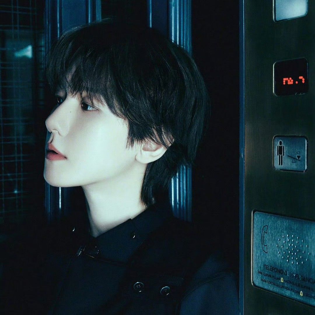 Latest photo of Baekhyun (EXO)