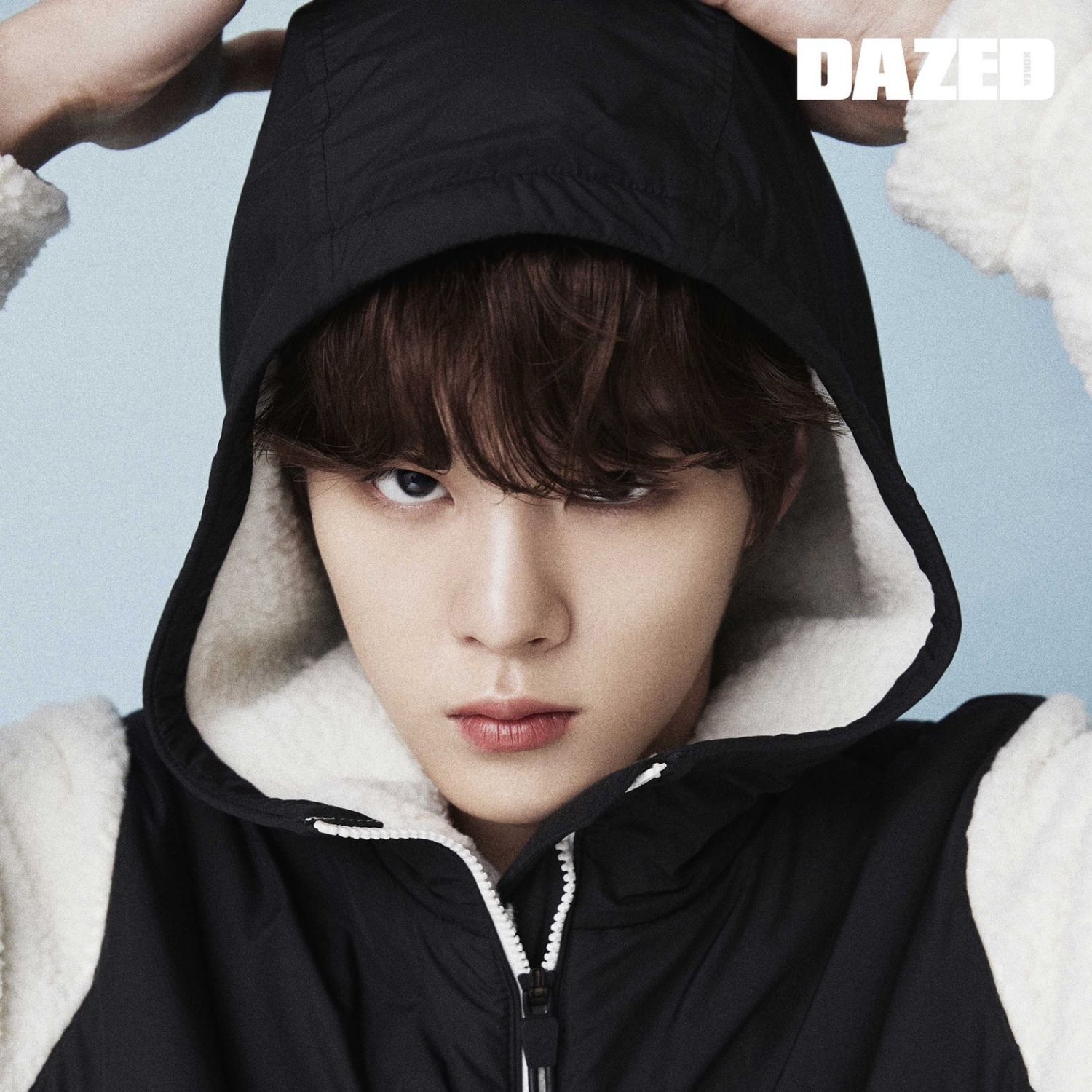 Behind-the-scenes cut of Kim Wooseok