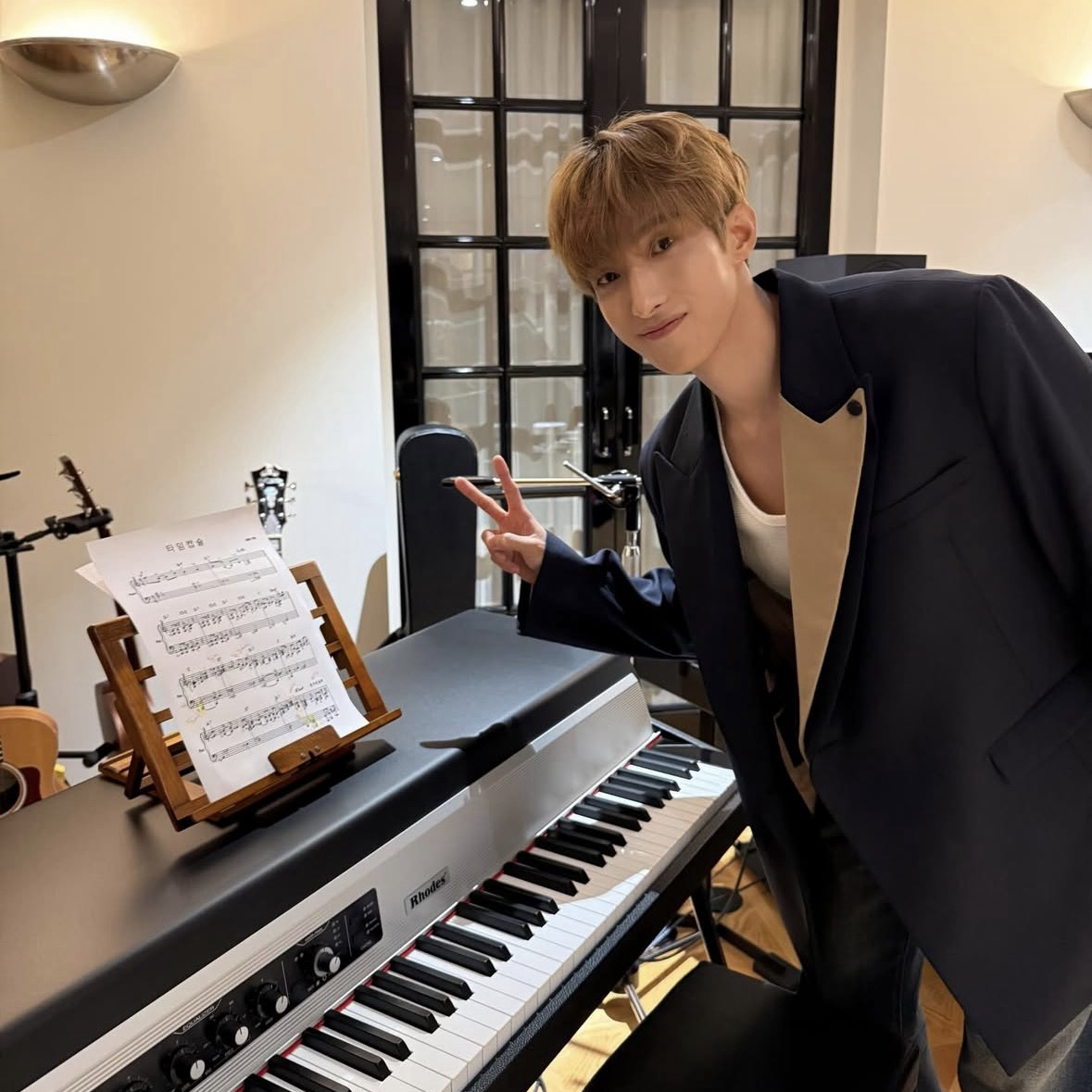 Foto aktivitas terbaru DK (SEVENTEEN)