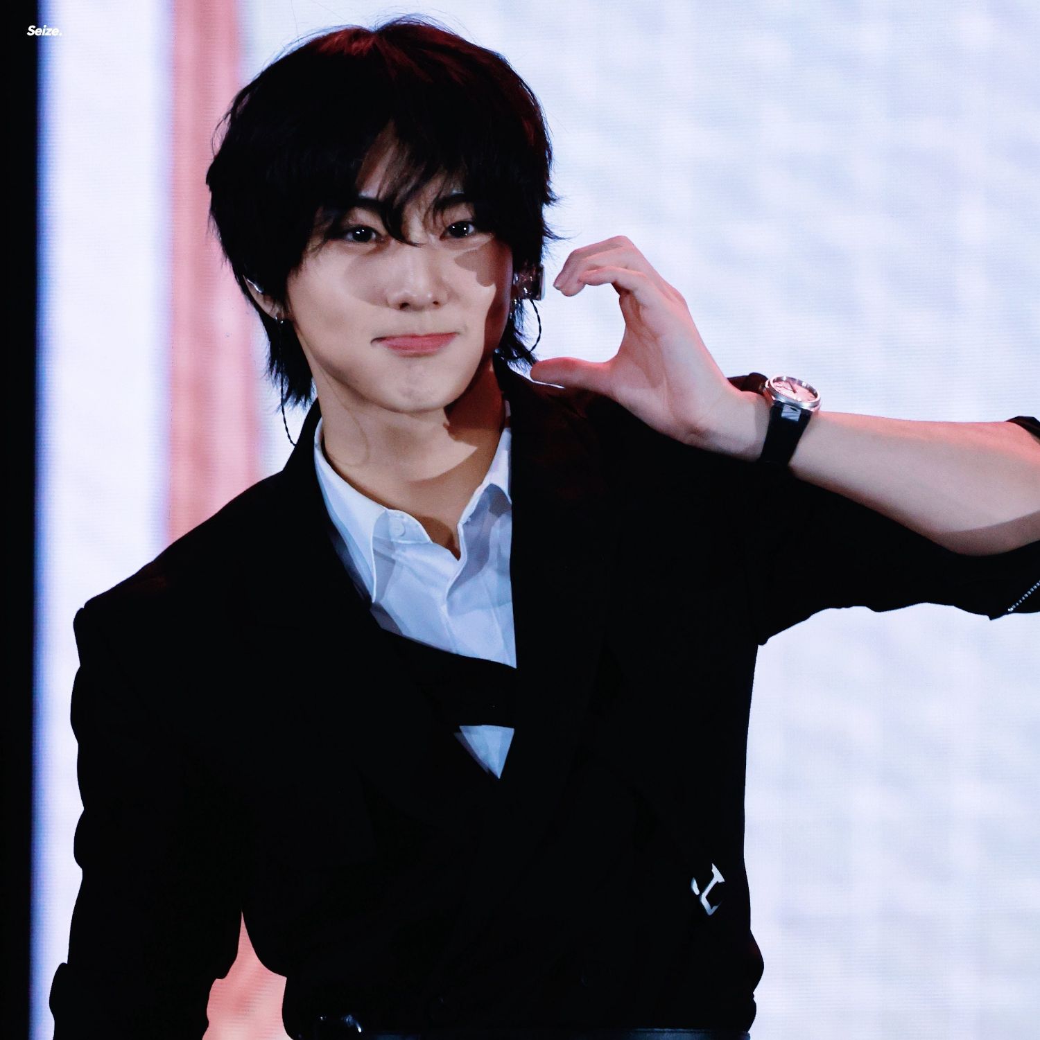 Latest photo of Jungwon (ENHYPEN)