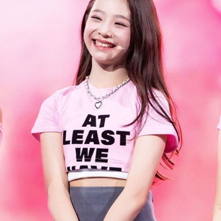 Behind-the-scenes cut of Seowon (UNIS)
