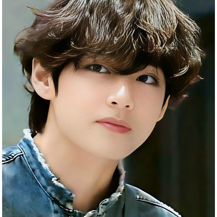 Latest photo of V (BTS)