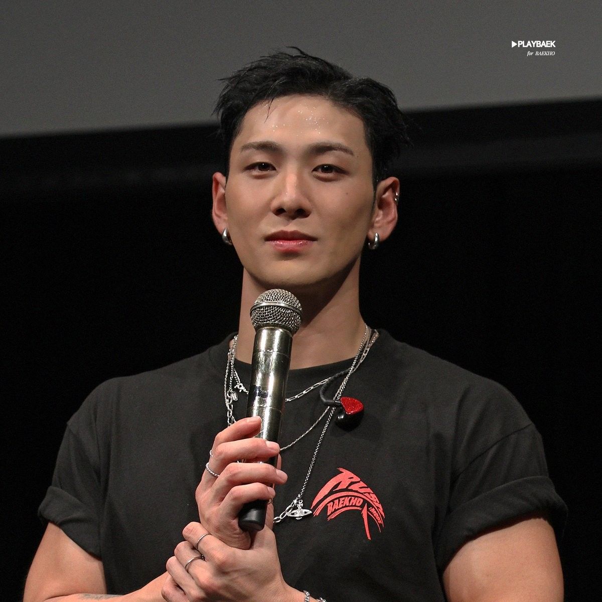 Behind-the-scenes cut of Baekho