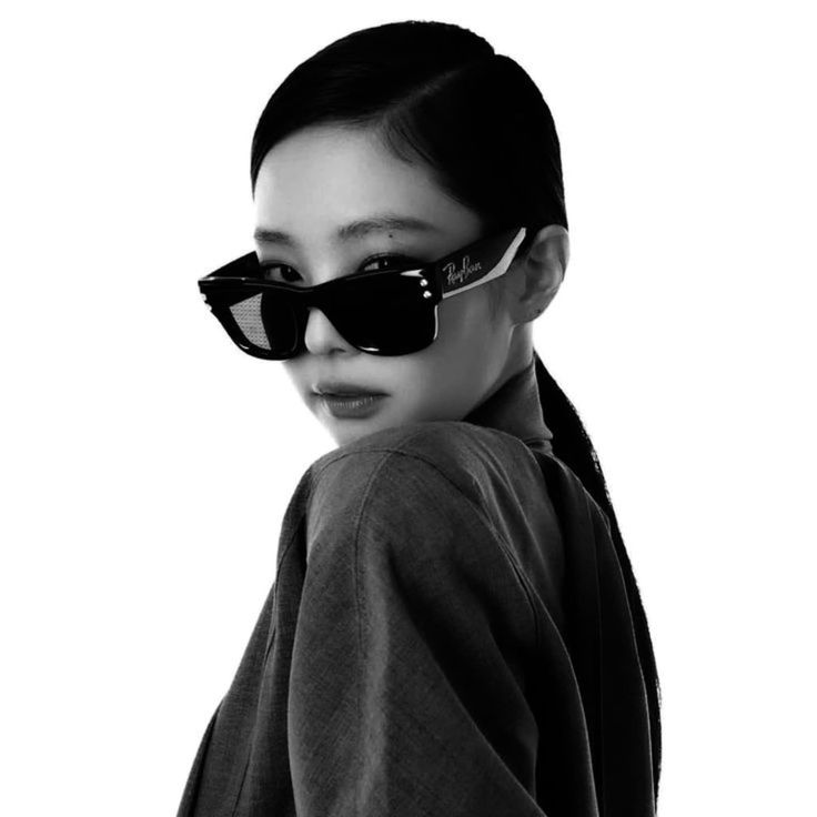 제니 (BLACKPINK)의 비하인드 컷