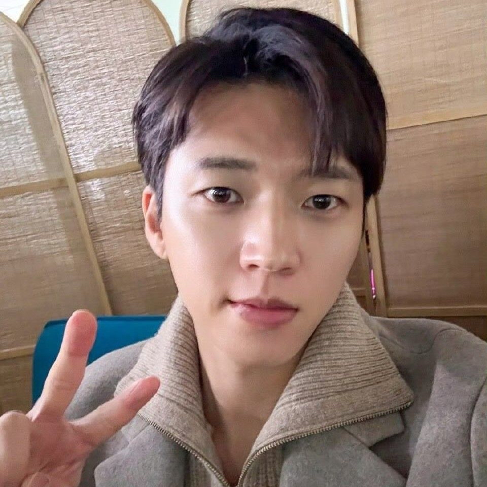 Behind-the-scenes cut of Woohyun (INFINITE)