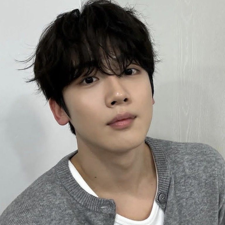 Behind-the-scenes cut of Kim Yohan (WEi)