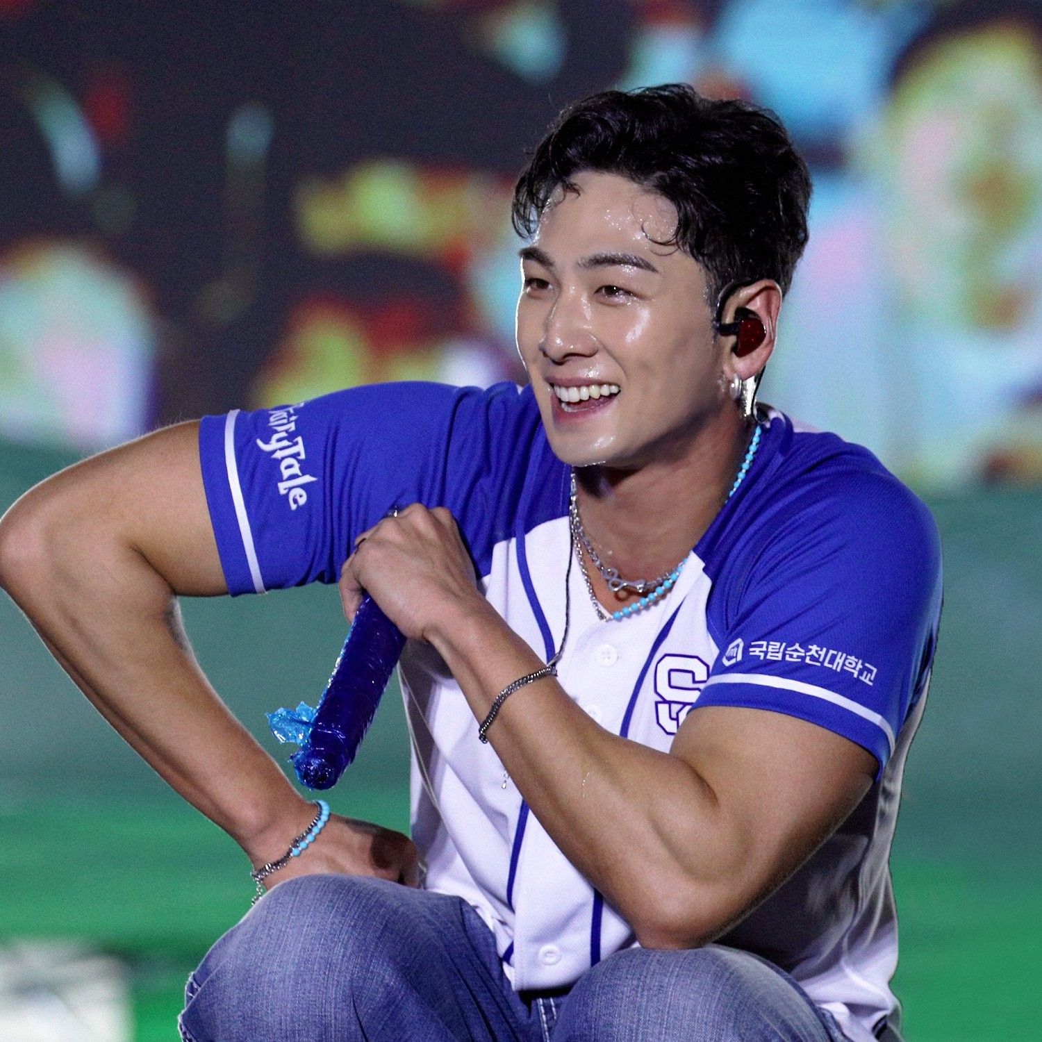 A moment captured by Baekho's fan