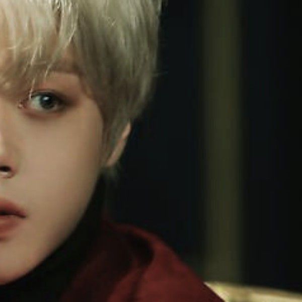 Behind-the-scenes cut of Park Jihoon
