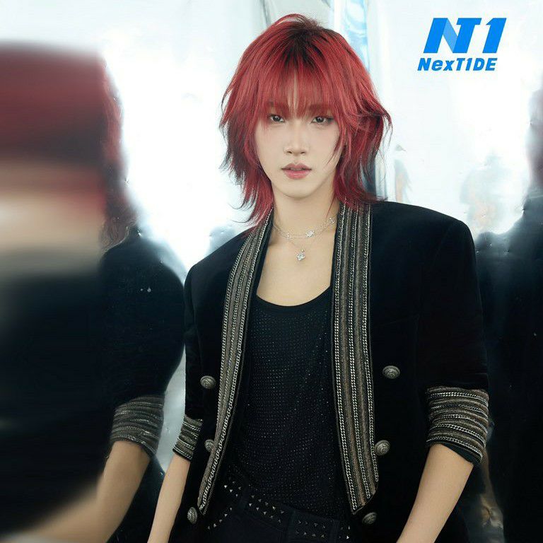 A moment captured by Hu Yetao (NexT1DE)'s fan