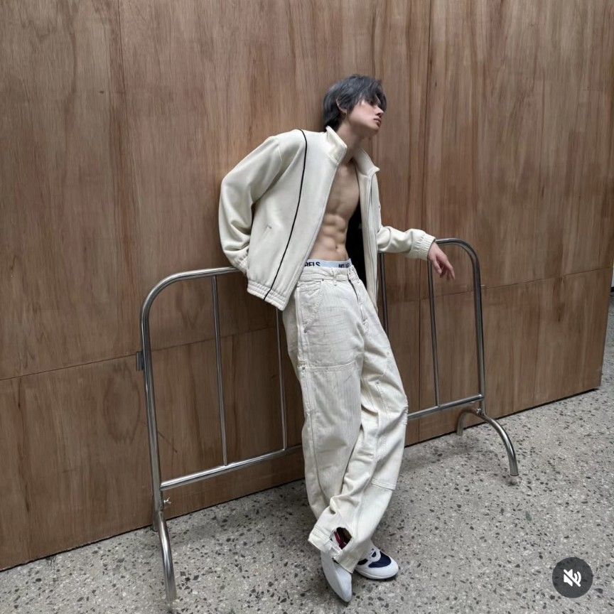 연준 (투모로우바이투게더)의 비하인드 컷