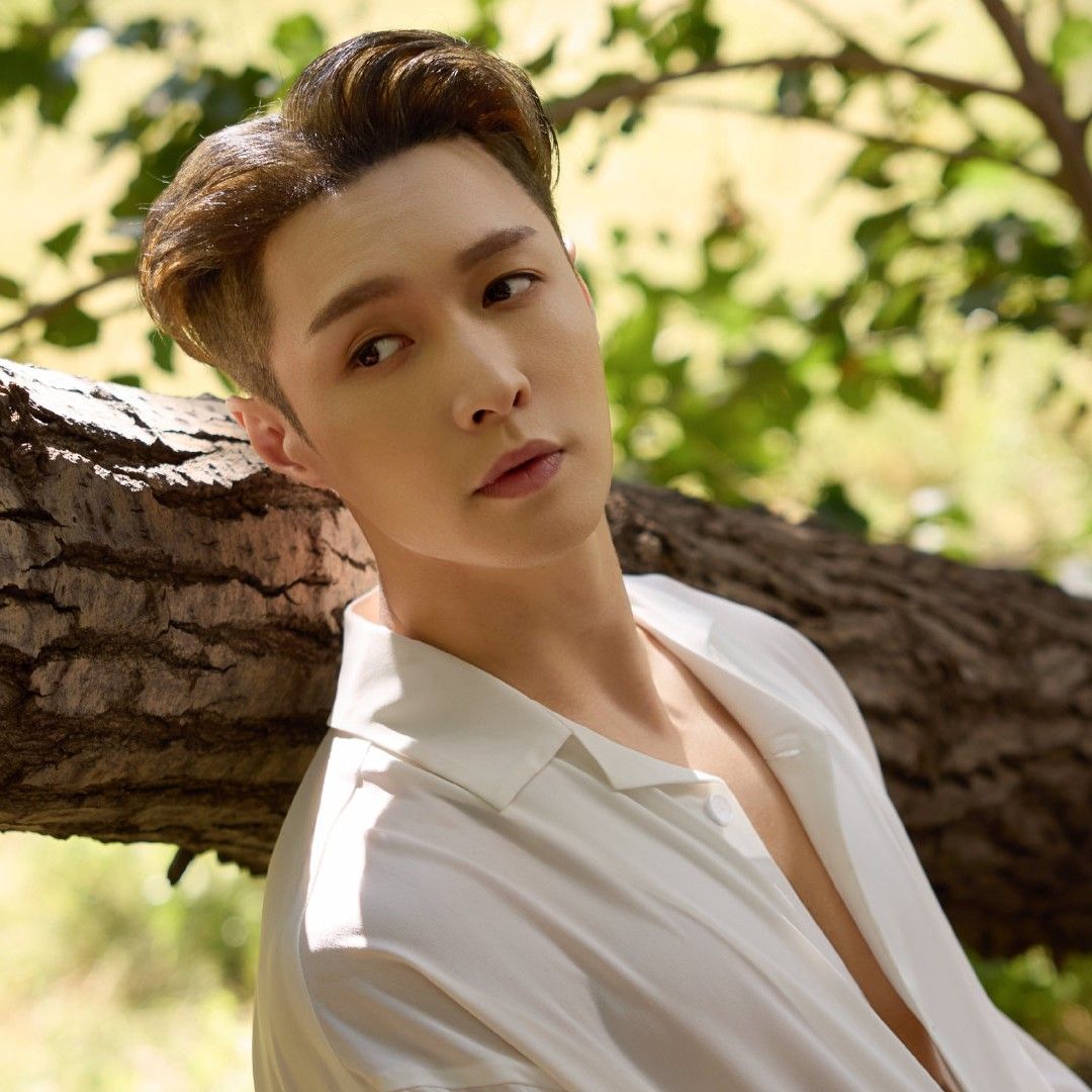 Potret di balik layar Lay (EXO)