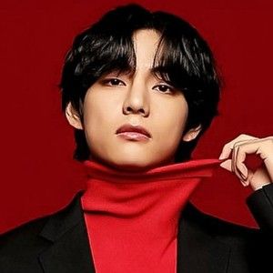 Latest photo of V (BTS)