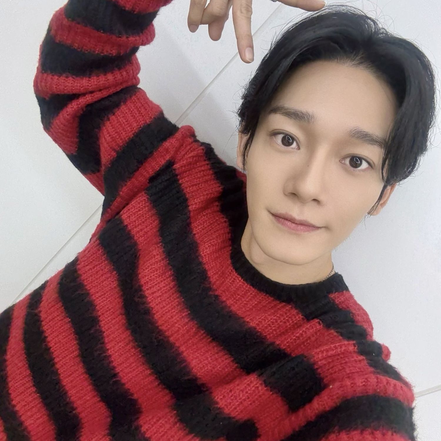 Recent activity shot of Chen (EXO)