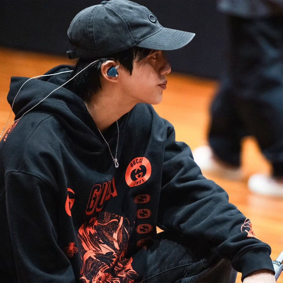 Foto terbaru Jin (BTS)