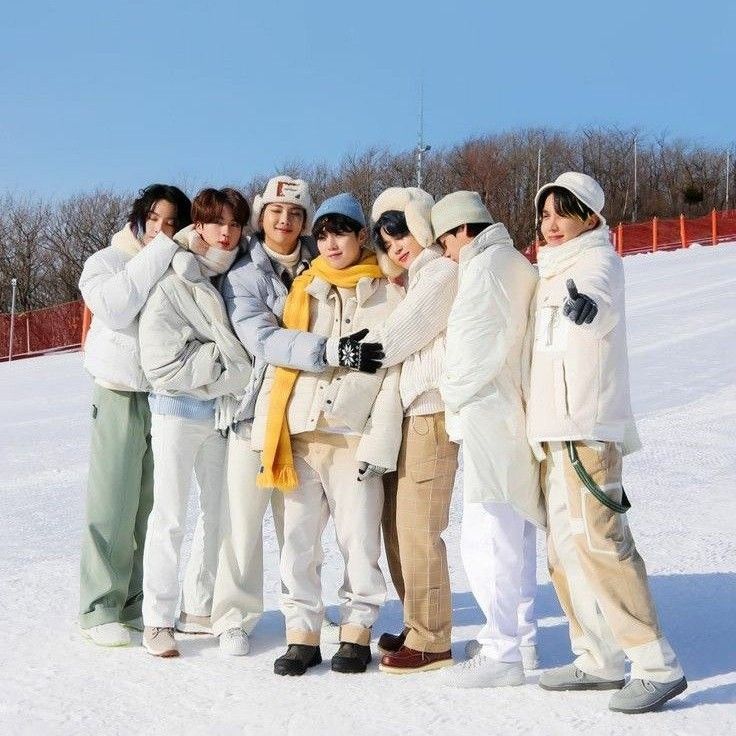 Behind-the-scenes cut of BTS