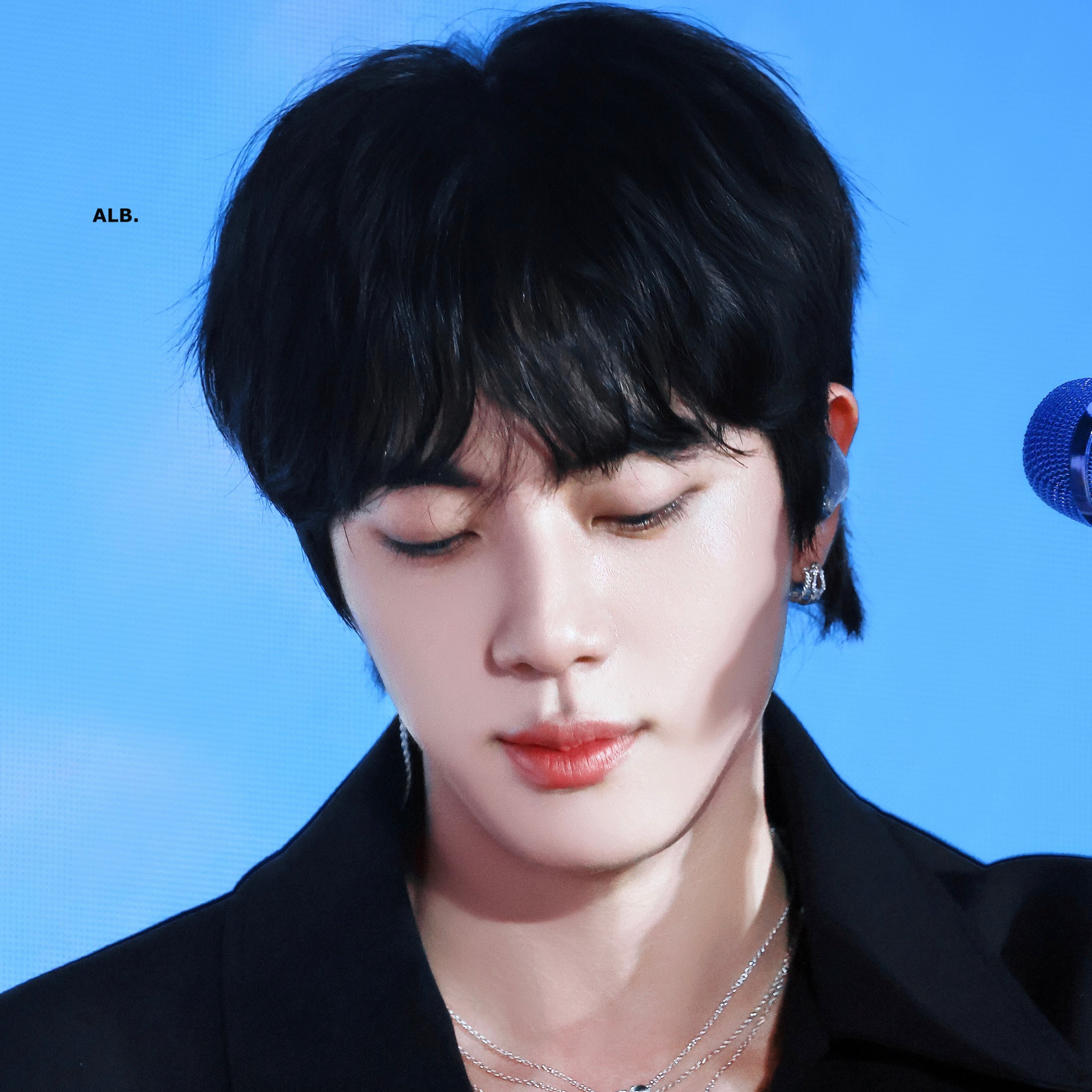 Potret di balik layar Jin (BTS)