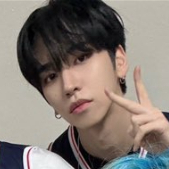 한준 (n.SSign) 최근 활동샷