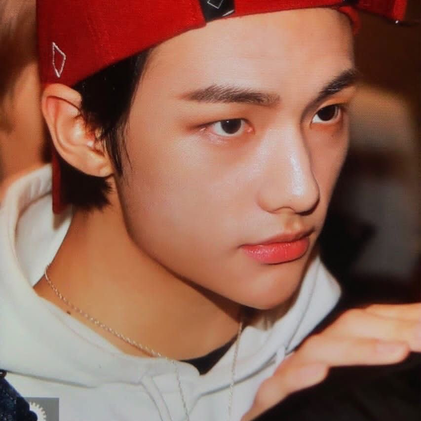 Behind-the-scenes cut of Hyunjin (Stray Kids)