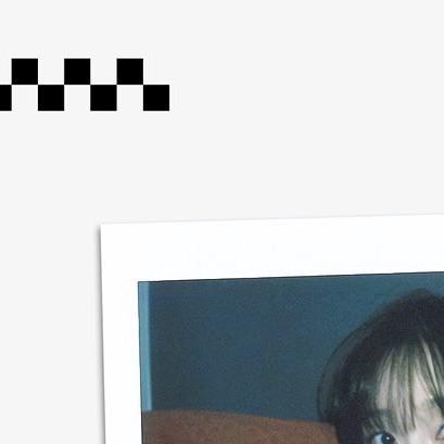 Behind-the-scenes cut of Chuu