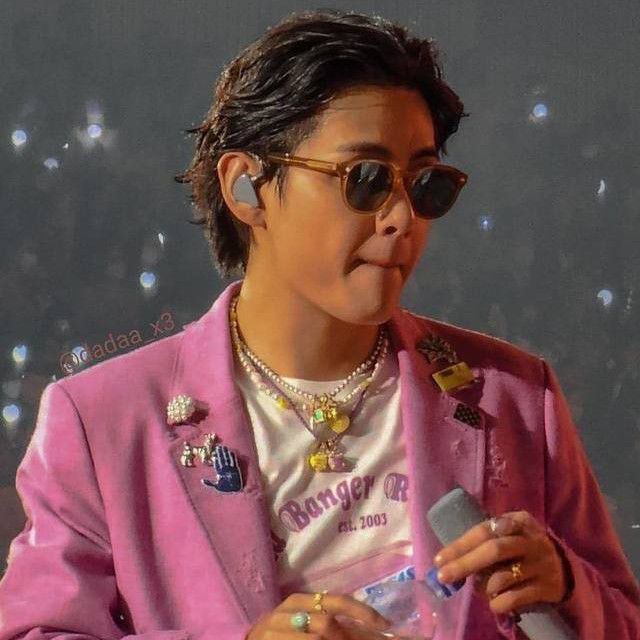 뷔 (방탄소년단) 팬이 찍은 순간