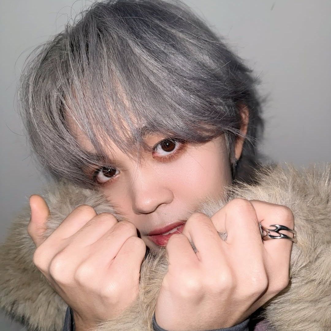 A moment captured by THI-O (NexT1DE)'s fan