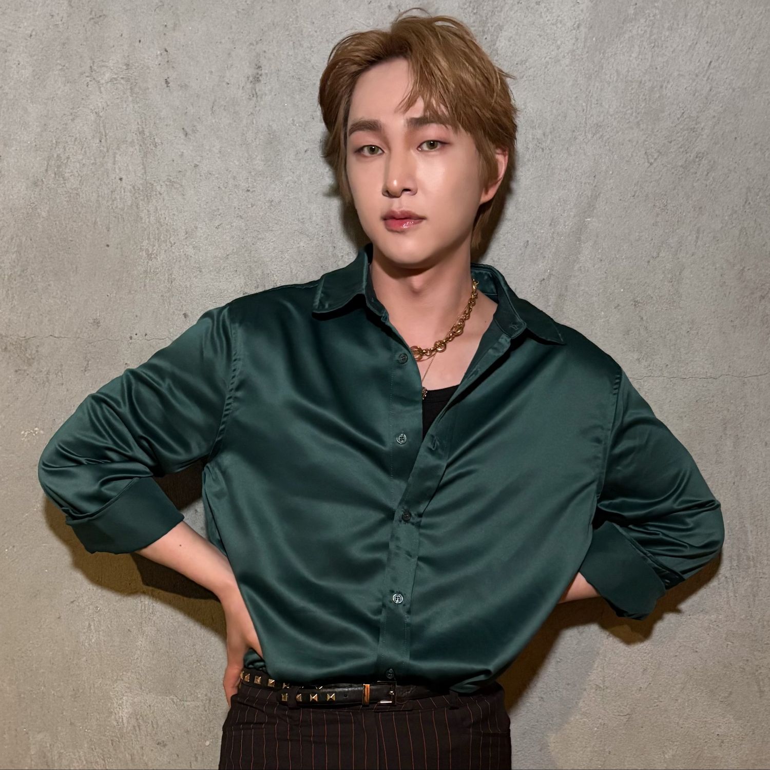 A moment captured by Onew (SHINee)'s fan