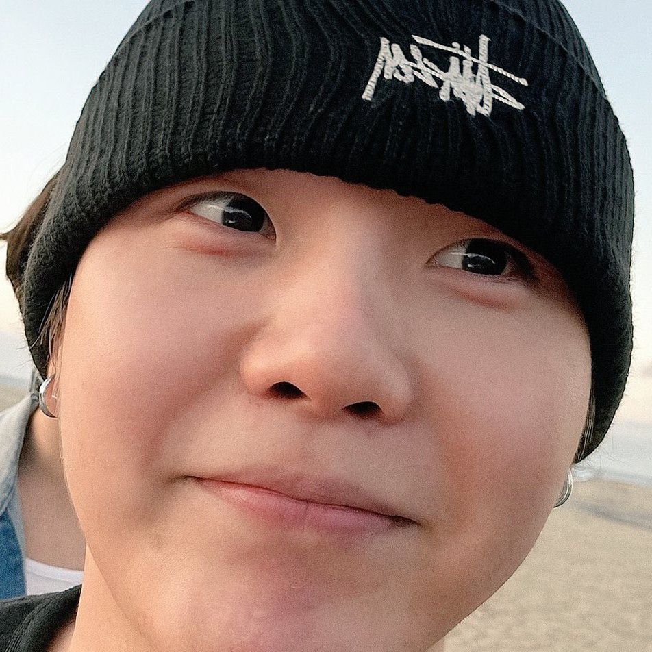 Potret di balik layar SUGA (BTS)