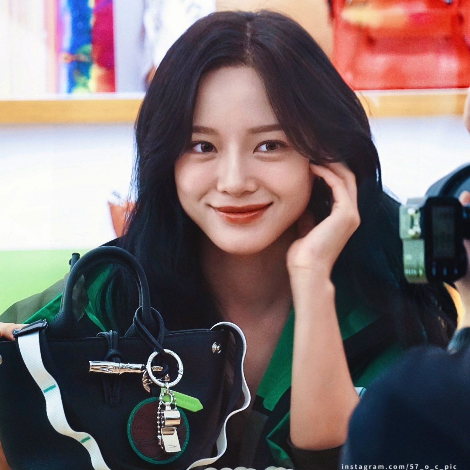 Behind-the-scenes cut of Sejeong