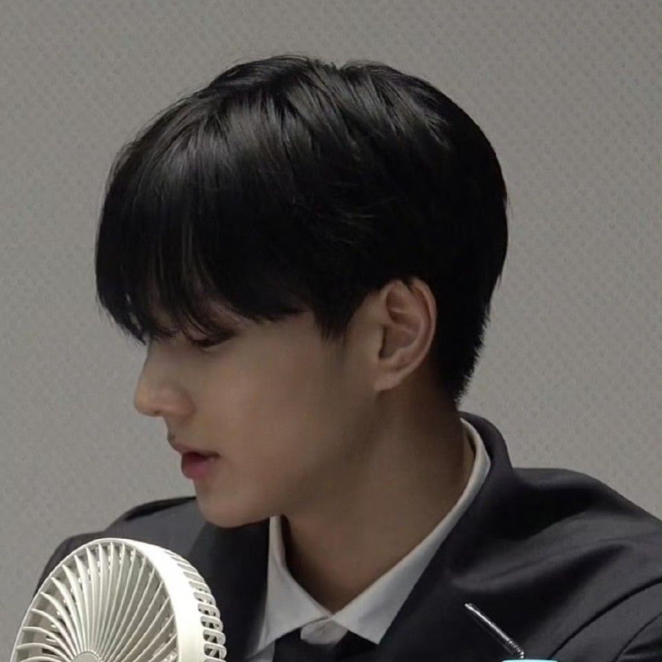 Recent activity shot of Jungwon (ENHYPEN)