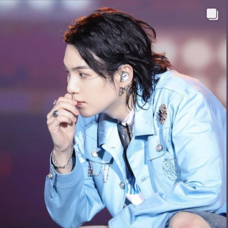 SUGA (防彈少年團)的最新活動照片