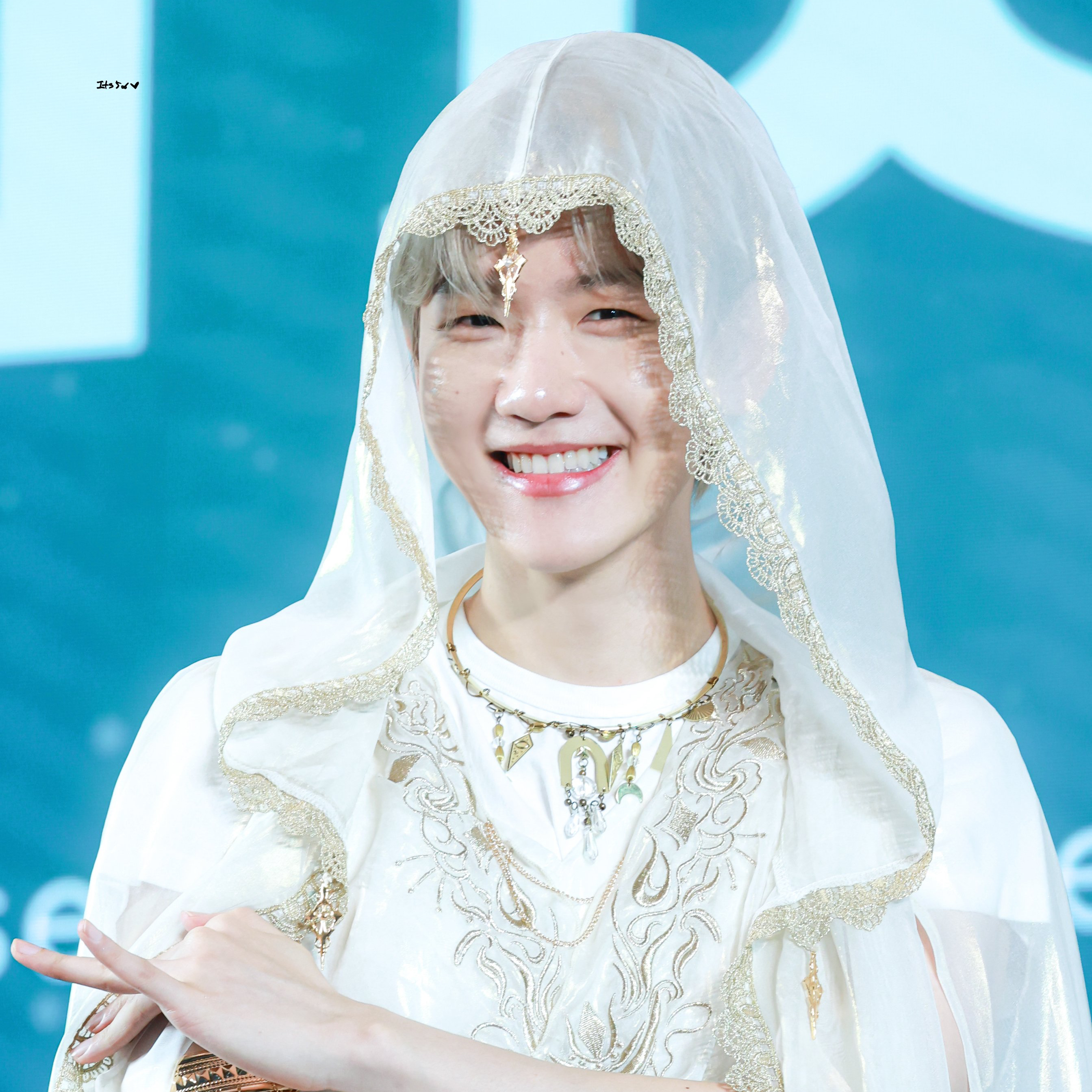 Recent activity shot of Baekhyun (EXO)