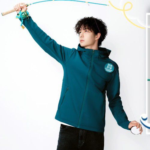 Recent activity shot of Wang Yibo