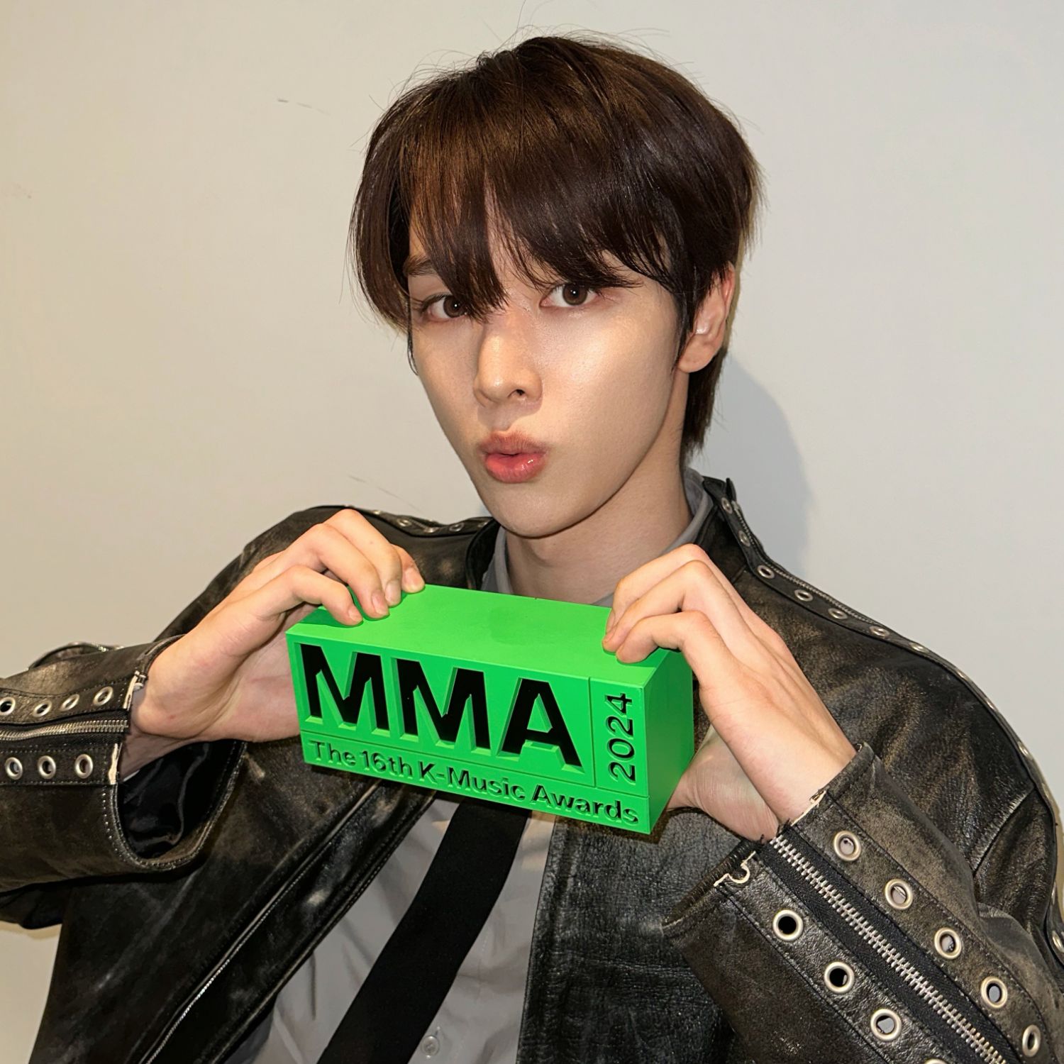 Recent activity shot of Sungchan (RIIZE)