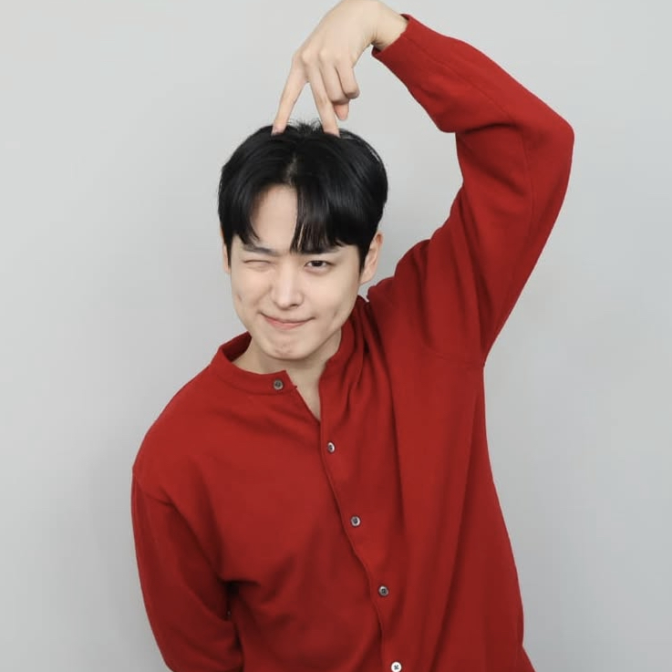 Behind-the-scenes cut of Choi Byungchan