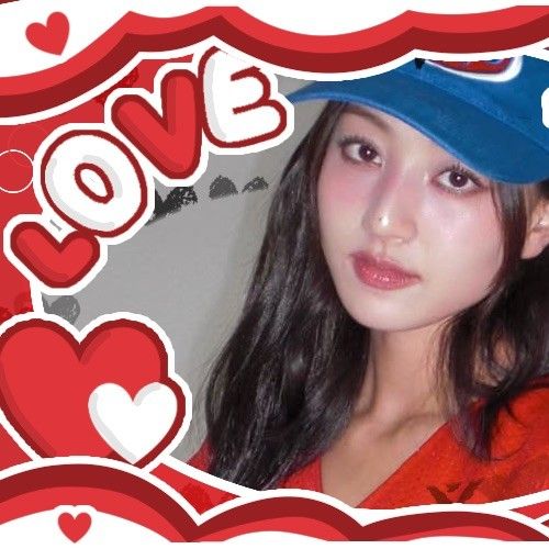 Foto aktivitas terbaru TWICE