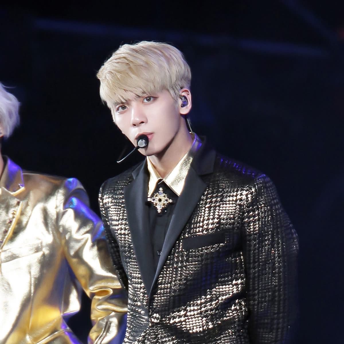 Latest photo of Jonghyun (SHINee)