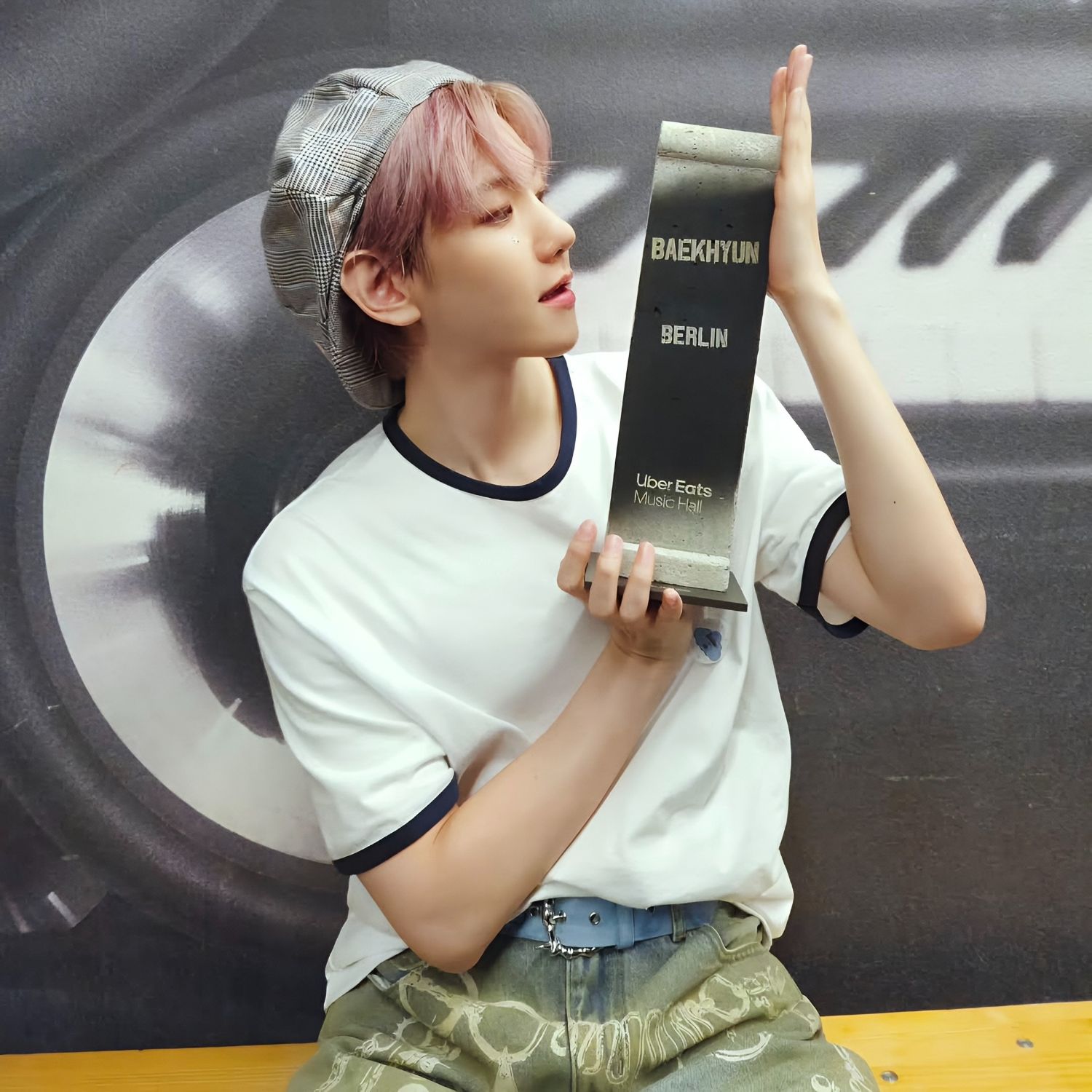 Recent activity shot of Baekhyun (EXO)