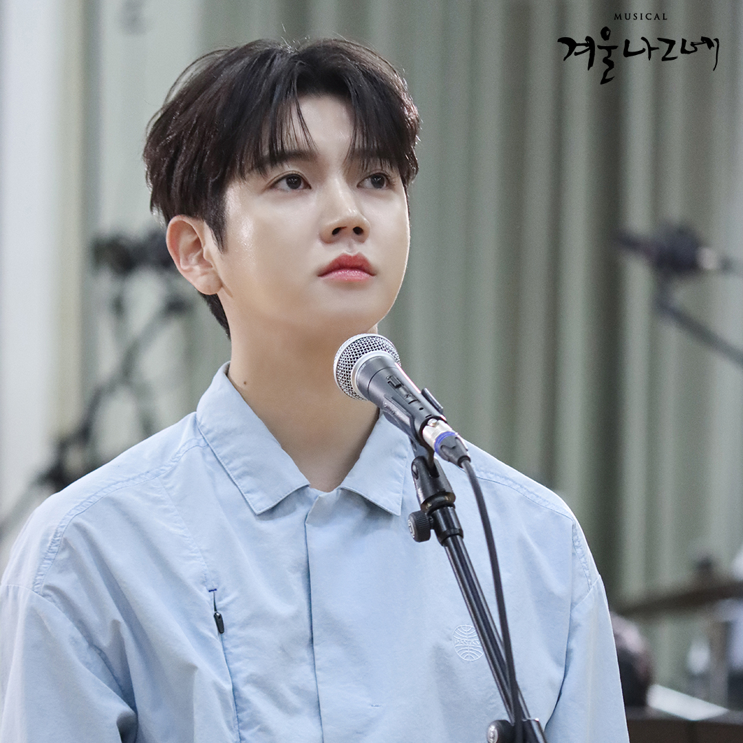 Behind-the-scenes cut of REN