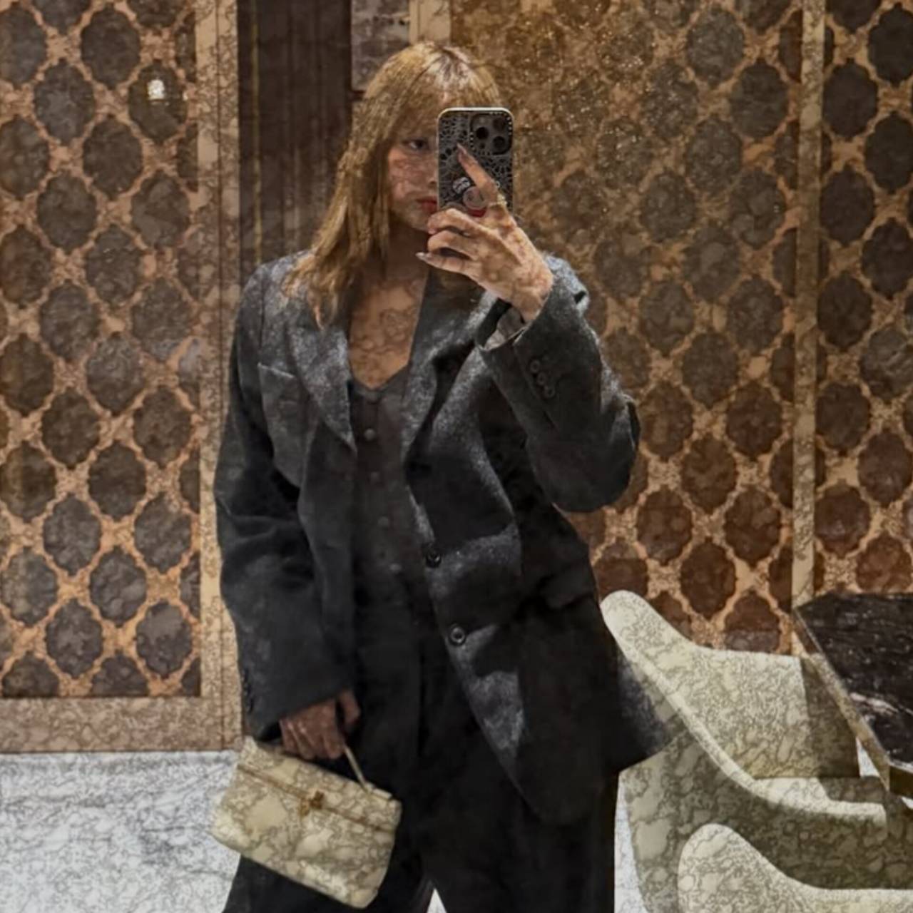 Momen yang diabadikan oleh penggemar Lisa (BLACKPINK)